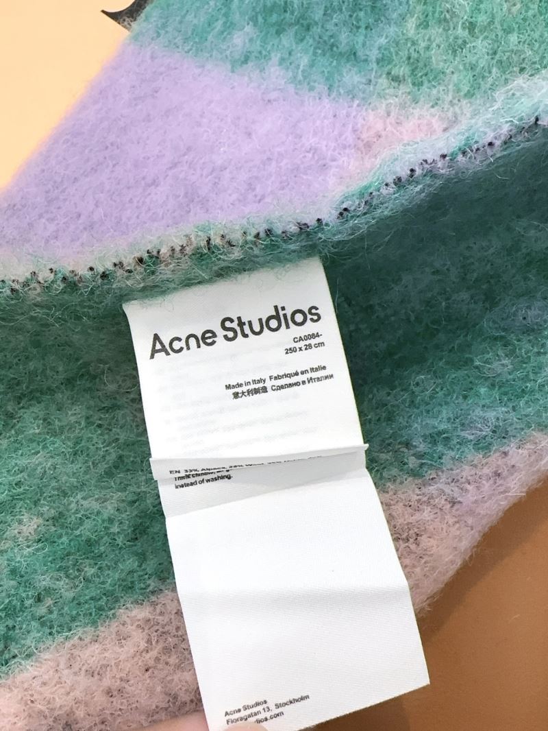 Acne Scarf